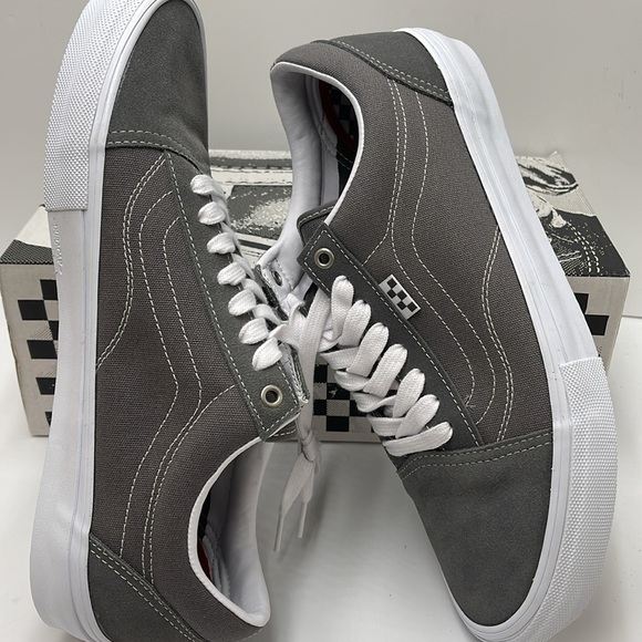 Vans Men’s Skate Old Skool 
Pewter/True White
VN0A5FCB195 Sneakers - Picture 11 of 16
